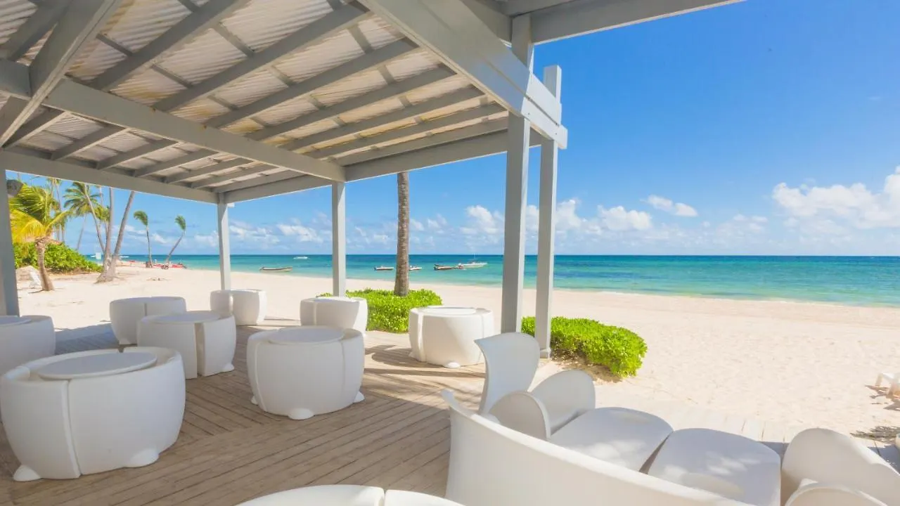 Cocotal Lake Village B102 - Golf Gated Community, Free Wi-Fi Punta Cana
