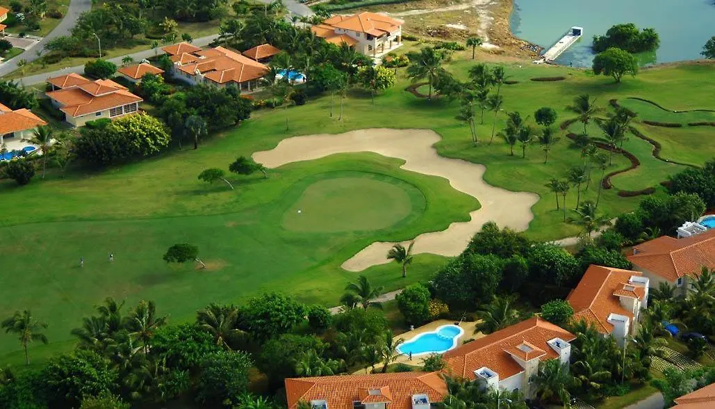 Hébergement de vacances Cocotal Lake Village B102 - Golf Gated Community, Free Wi-Fi Punta Cana